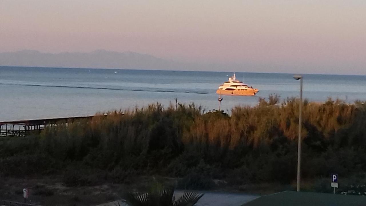 Bilocale Punta Rosa - Fronte Spiaggia Otranto Buitenkant foto