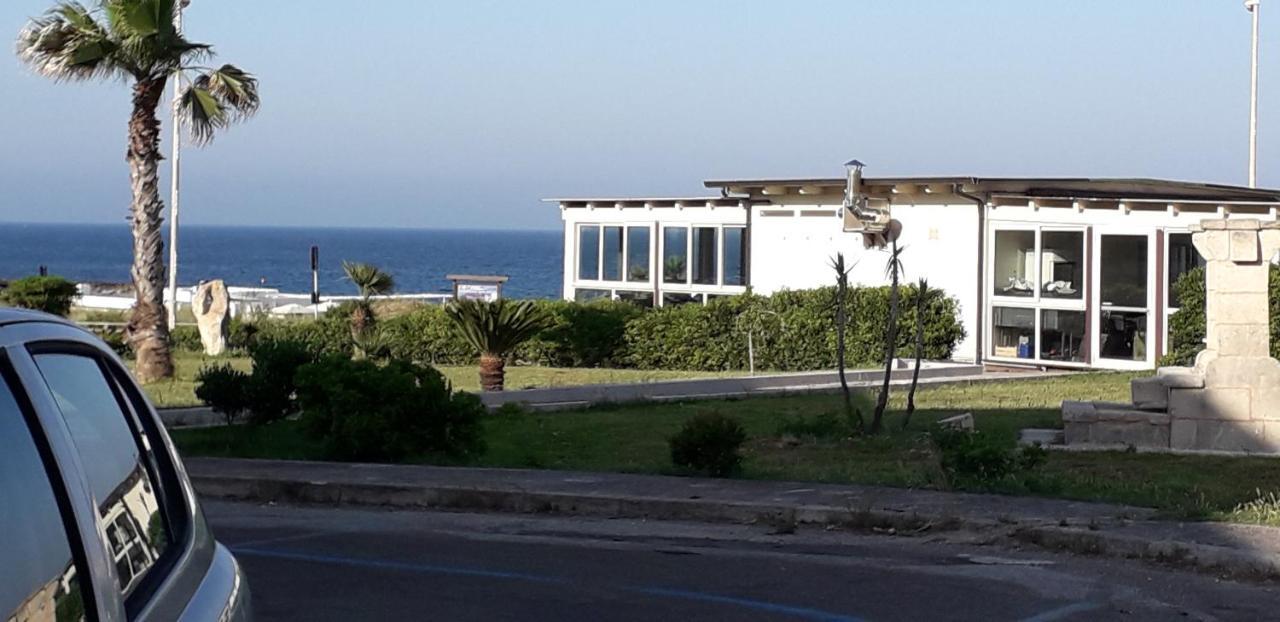 Bilocale Punta Rosa - Fronte Spiaggia Otranto Buitenkant foto
