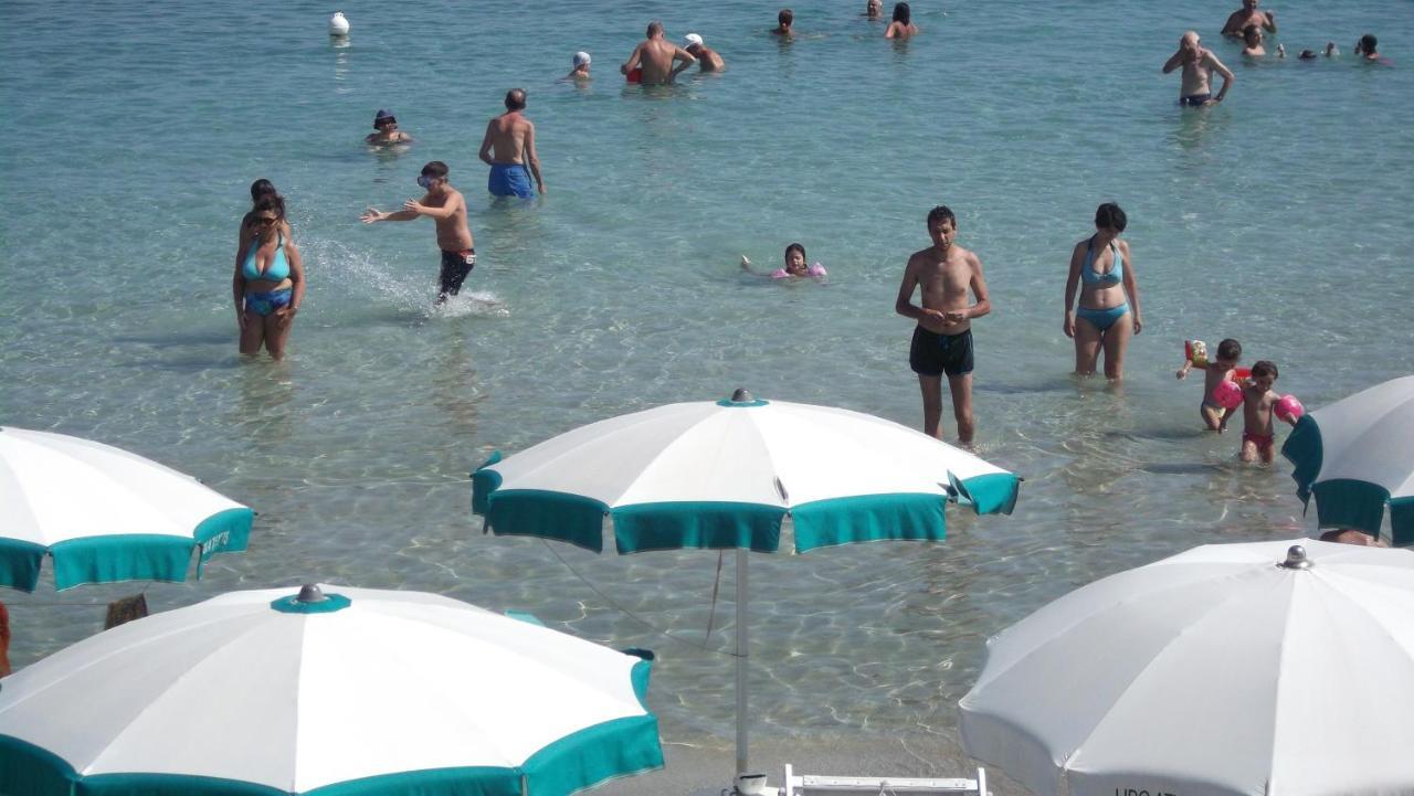 Bilocale Punta Rosa - Fronte Spiaggia Otranto Buitenkant foto